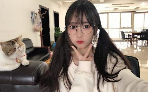 娱乐吃瓜酱剪发视频下载,解锁时尚新发型,轻松get潮流剪裁技巧